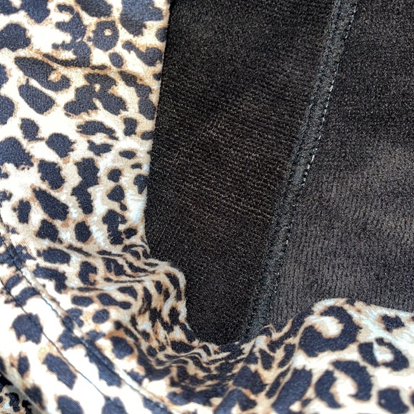 Fleece Lined Cheetah Print Leggings - Picture 6 of 6